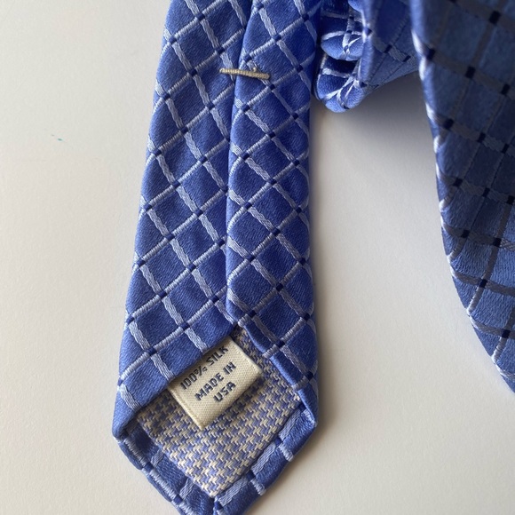 John W. Nordsrom 100% Woven Silk Tie - Picture 3 of 7